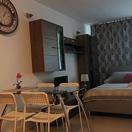 Cherry Apartament W Scislym Centrum Apartment Varşovia Exterior foto