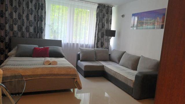 Cherry Apartament W Scislym Centrum Apartment Varşovia Exterior foto