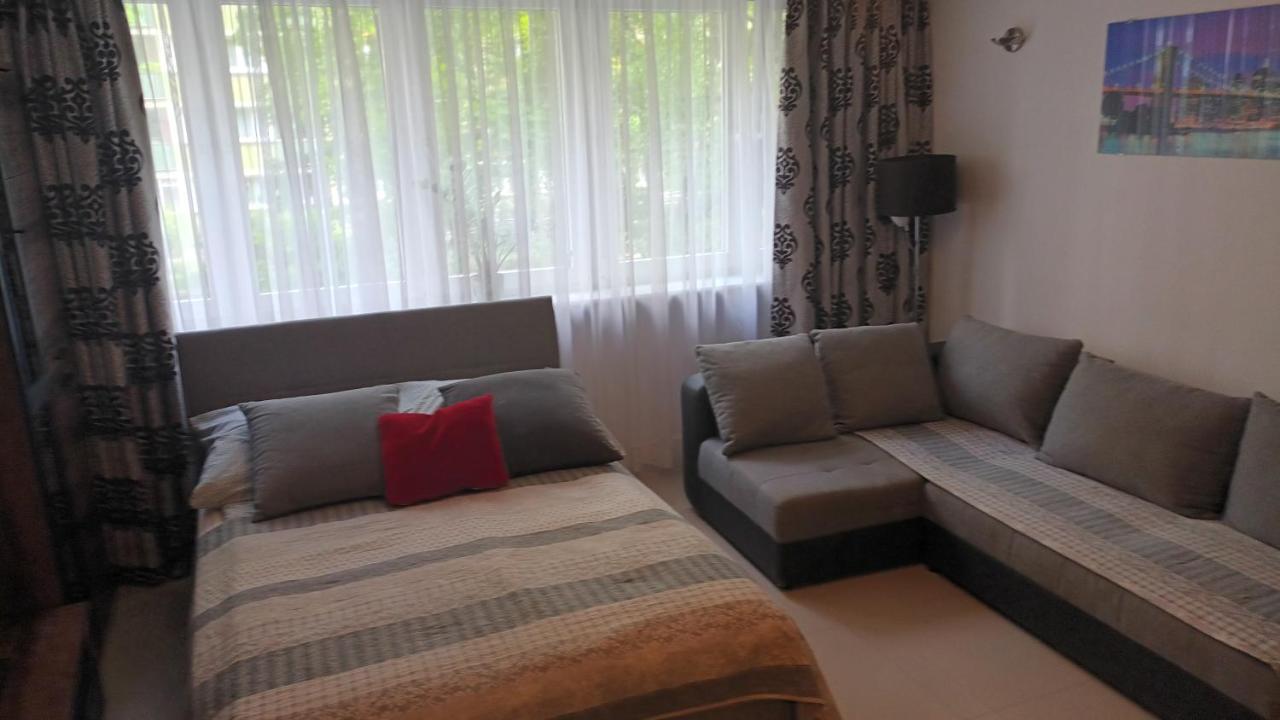 Cherry Apartament W Scislym Centrum Apartment Varşovia Exterior foto