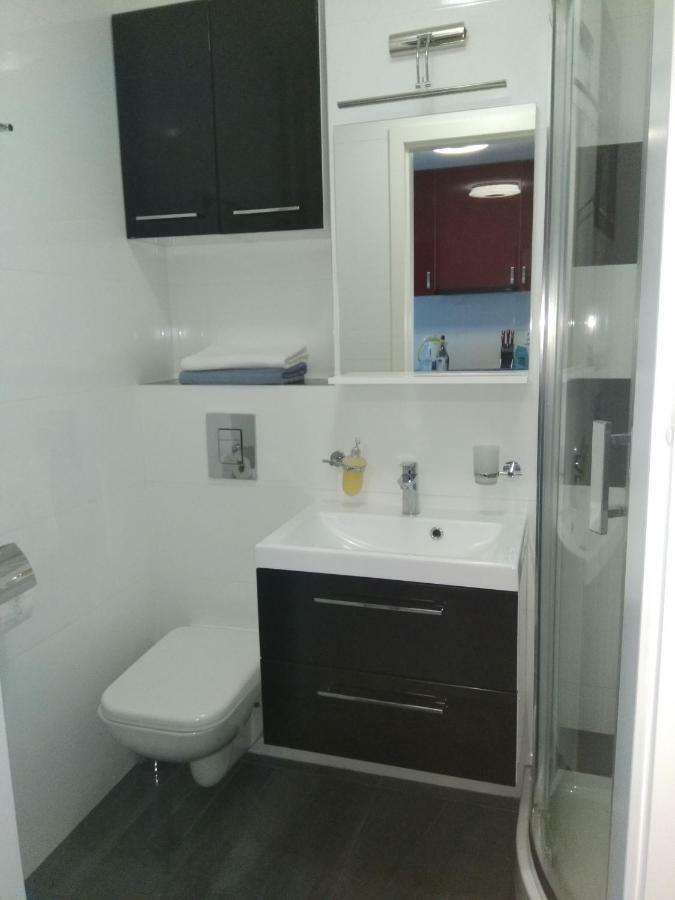 Cherry Apartament W Scislym Centrum Apartment Varşovia Exterior foto
