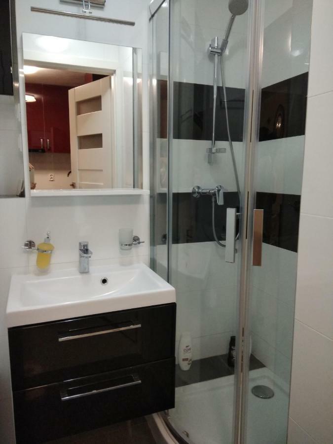 Cherry Apartament W Scislym Centrum Apartment Varşovia Exterior foto